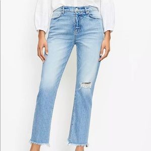 LOFT Curvy Frayed High Rise Straight Crop Jeans In Staple Indigo Wash